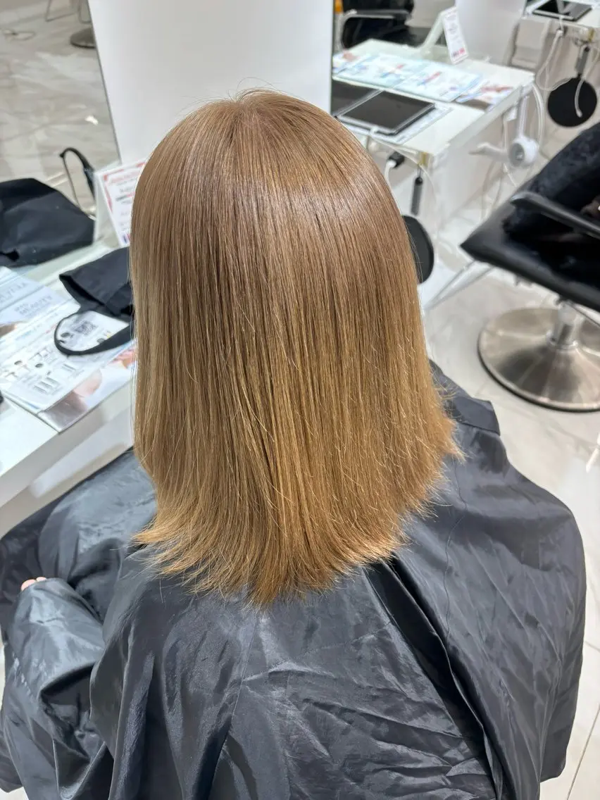 ミディアム カラー ブリーチ ヘアカラー 🩶大人韓国ヘア 渋谷/Satsukiのヘアスタイル