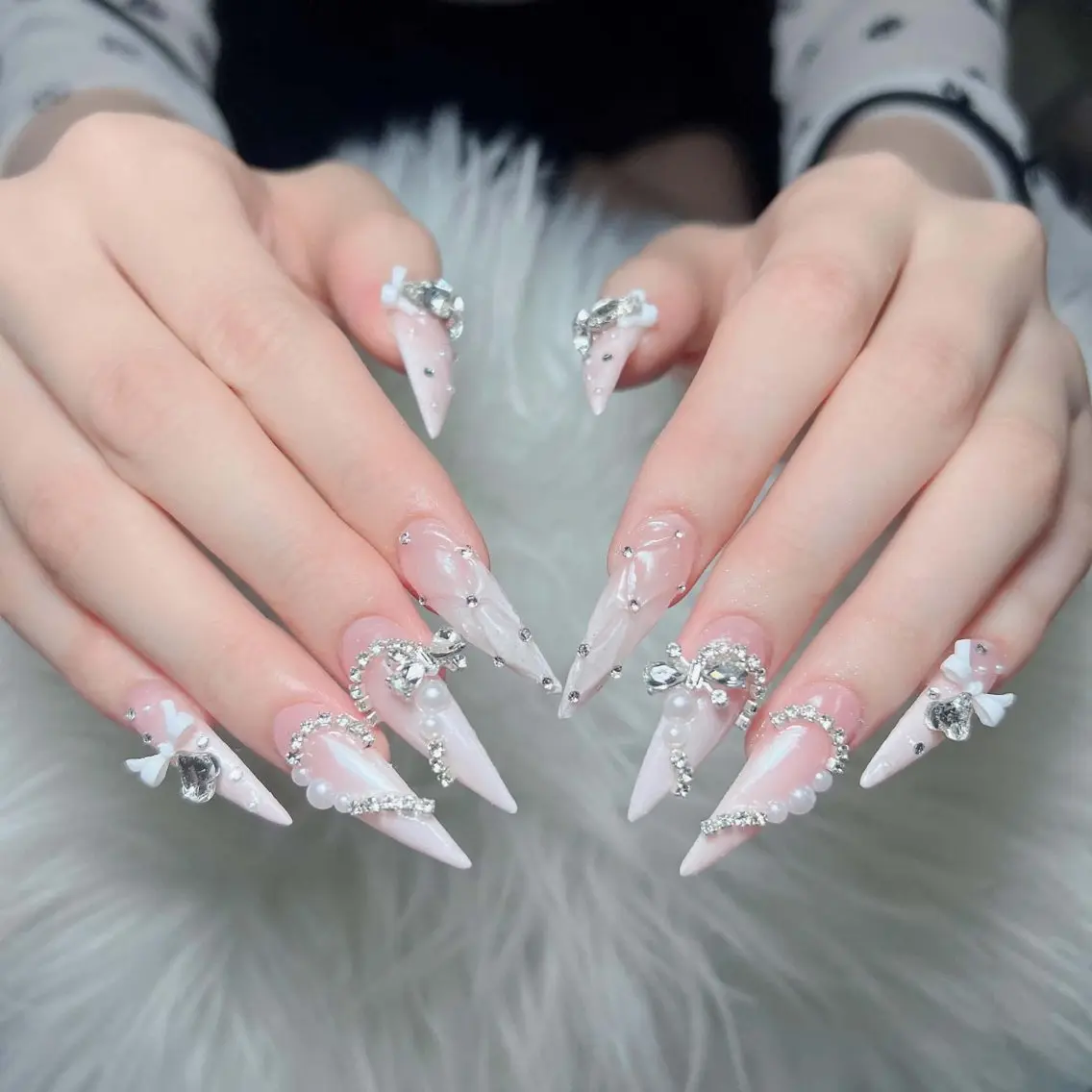 ネイル チークネイル 長さ出し フラッシュネイル フレンチネイル グラデーション ハンドネイル Lenie Nail Salonのネイルデザイン