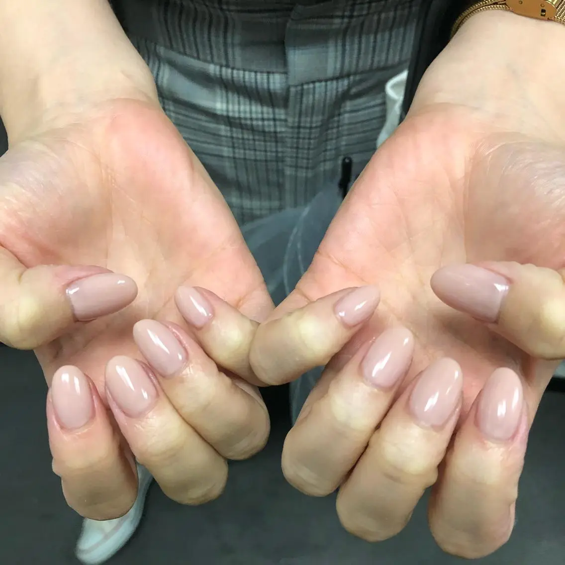 ネイル ハンドネイル 西岡 杏のネイルデザイン