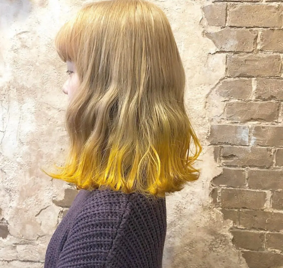 ミディアム カラー ブリーチ、パーマ 西部笑のヘアスタイル