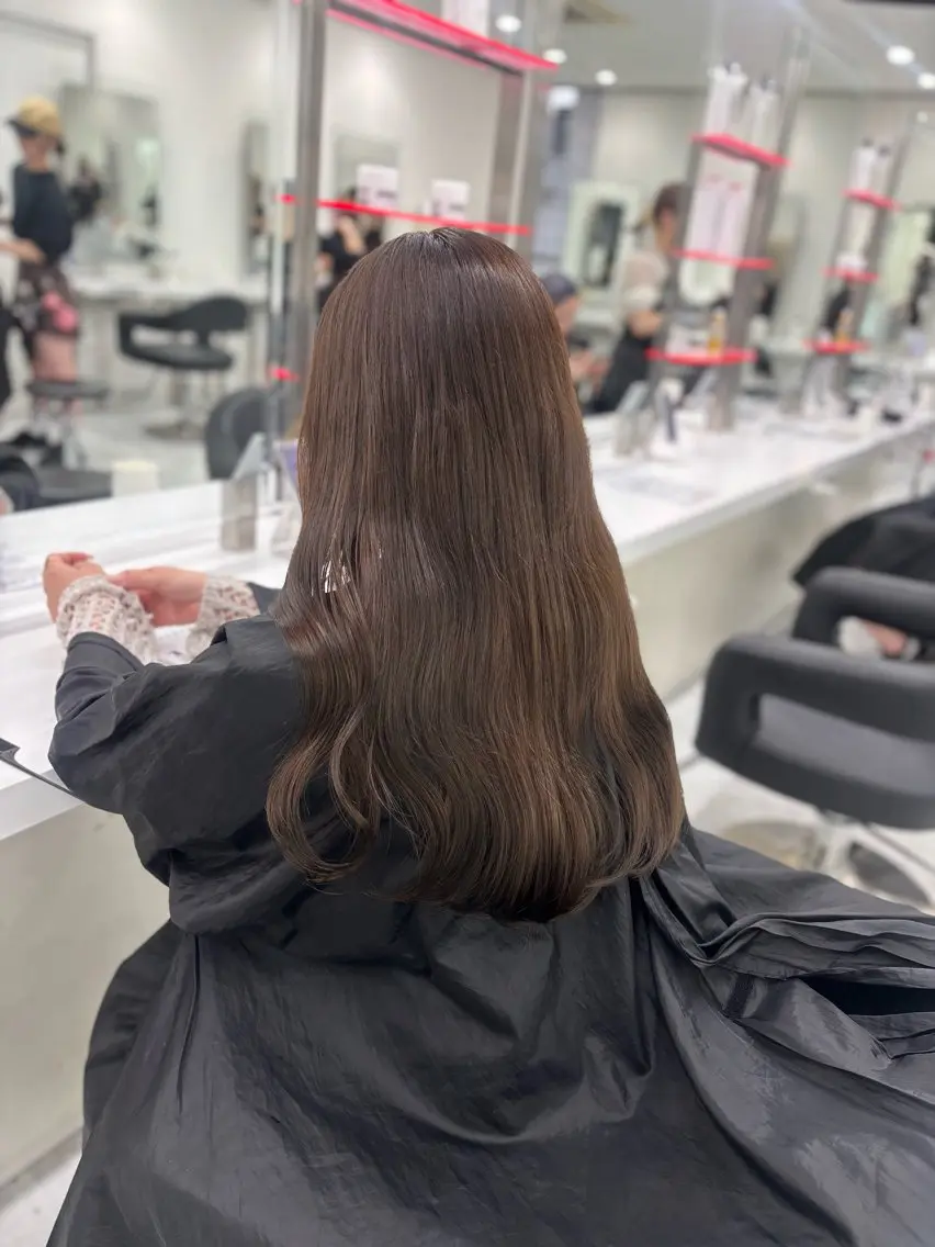 ロング カット ヘアカラー トリートメント ヘッドスパ ヘアセット 赤髪/ワインレッド/ 韓国系 まなかのヘアスタイル