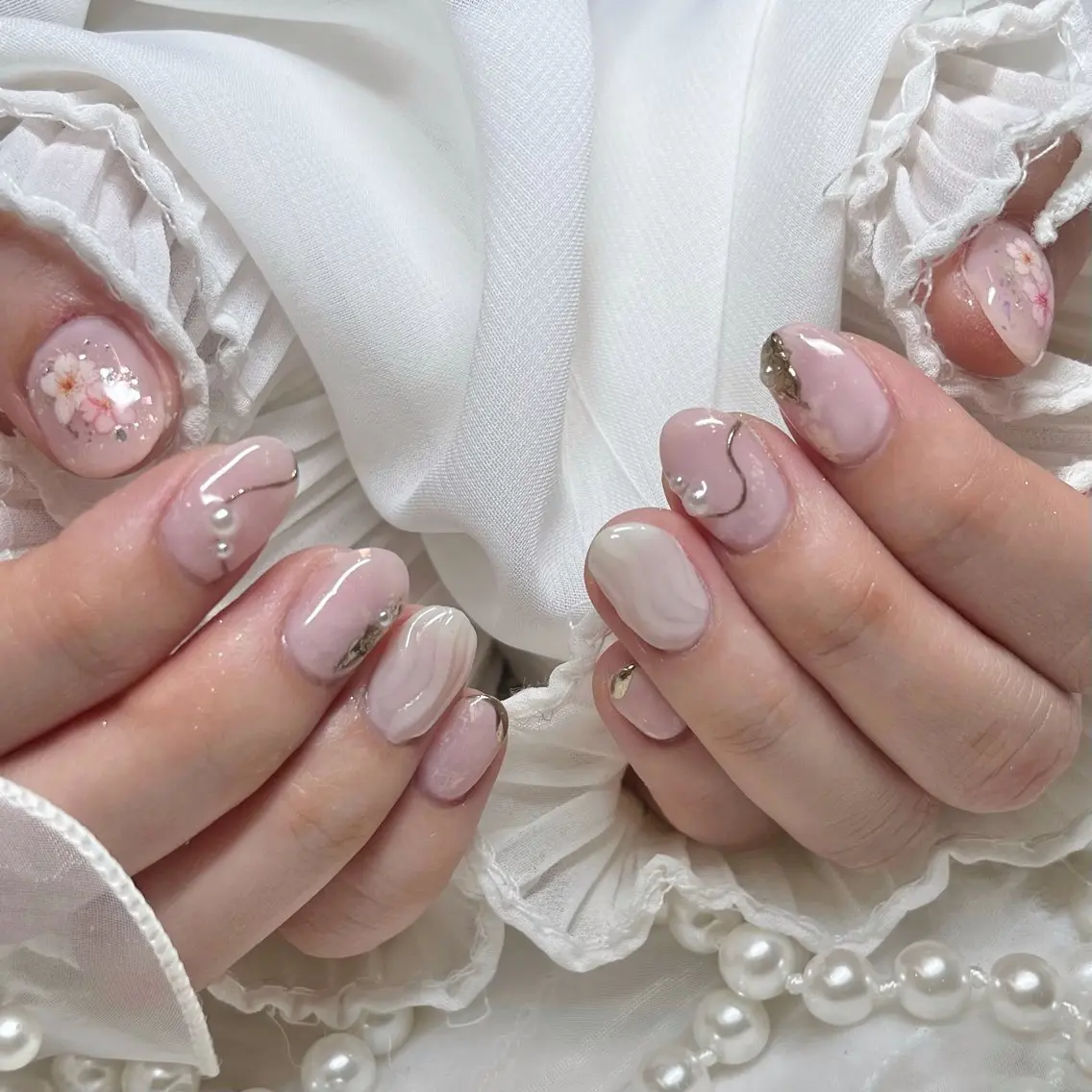ネイル オーロラネイル ニュアンスネイル ピンク 春ネイル Vogustys Nail 山田のネイルデザイン