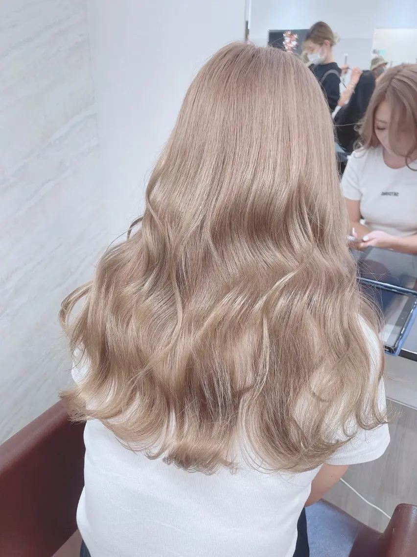 ミディアム カラー ヘアカラー トリートメント 天神大名/ブリーチ 鶴岡和幸/ハイトーンのヘアスタイル
