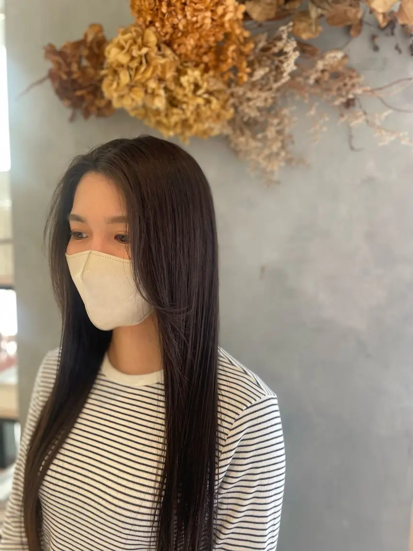 ロング ヘアカラー トリートメント アイナ ROCCOのヘアスタイル