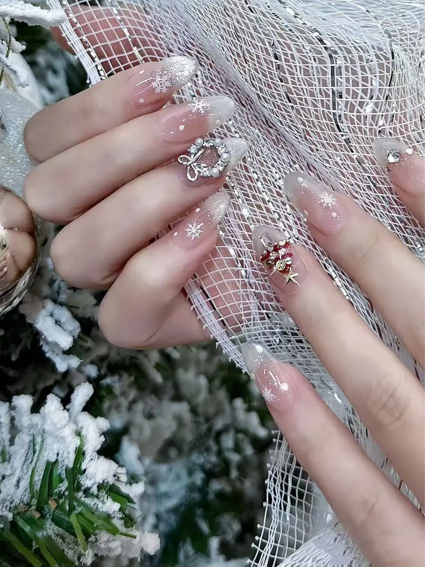 ネイル フラワーネイル フレンチネイル ジェルネイル ガラスフレンチ ハート ハンドネイル BabyYouMi nailのネイルデザイン