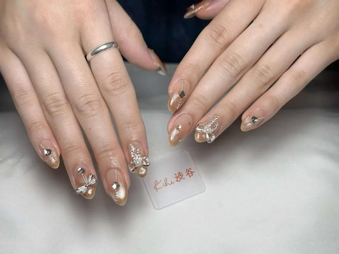 ネイル アートネイル フレンチネイル ジェルネイル グラデーション 韓国ネイル ハンドネイル 💕鈴木ユリ パラジェル/オフ無料のネイルデザイン