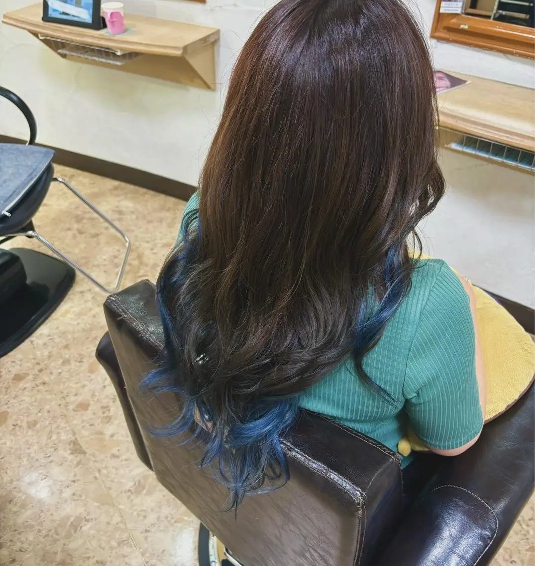 ロング カラー インナーカラー 韓国風ヘア 山下 まりなのヘアスタイル