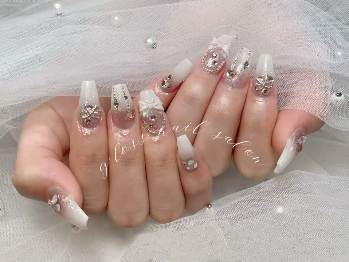 ネイル りこ💅 gloss nailのネイルデザイン
