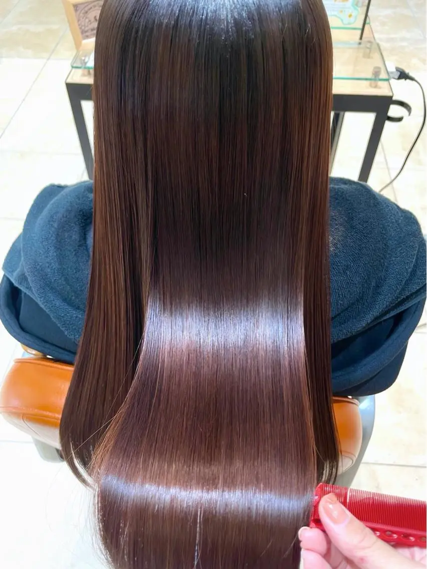 ☔️梅雨前対策☔️カット✂︎+自然なストレート縮毛矯正⭐️ロング料金なしの写真