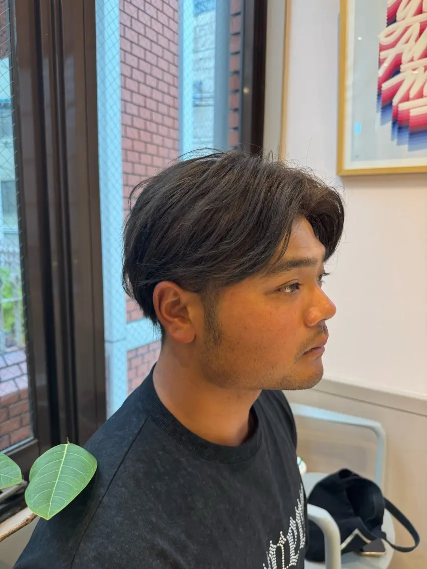 メンズ メンズブリーチ カット ヘアカラー AYATO 'のヘアスタイル