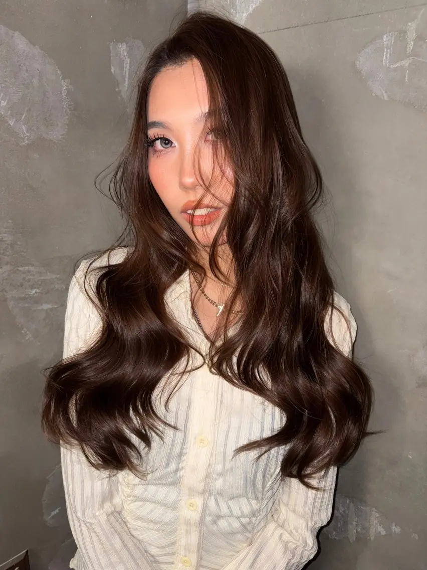 ロング くびれヘア レイヤーカット ロング カット ヘアカラー トリートメント 【堺/なかもず】 NANAMIのヘアスタイル