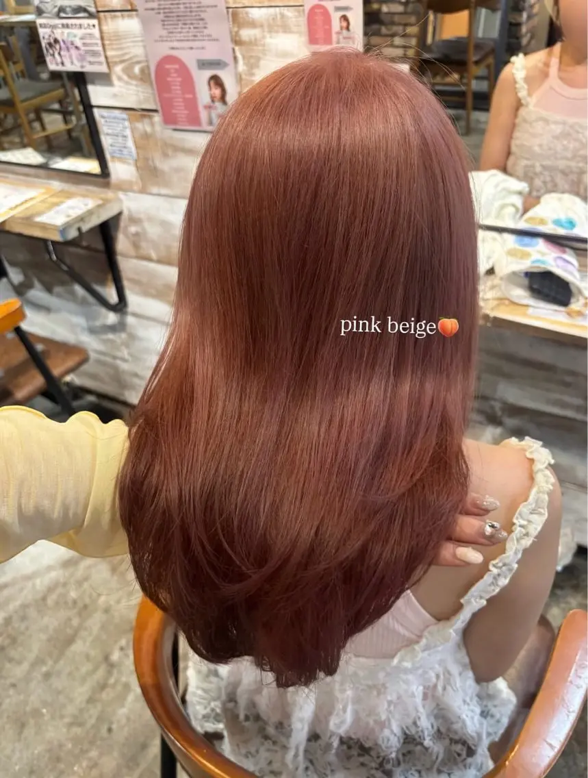 ロング カラー 光本 杏のヘアスタイル