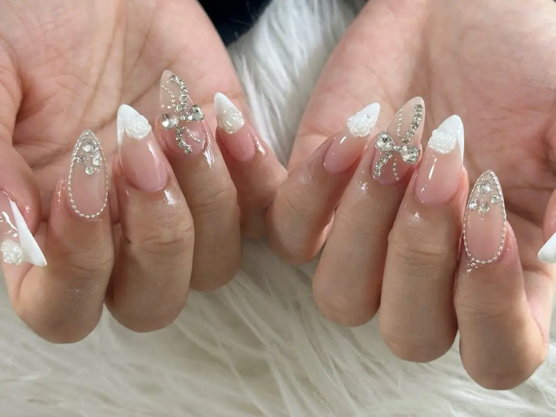 ネイル ハンドネイル T.Lee Nail Lilyのネイルデザイン