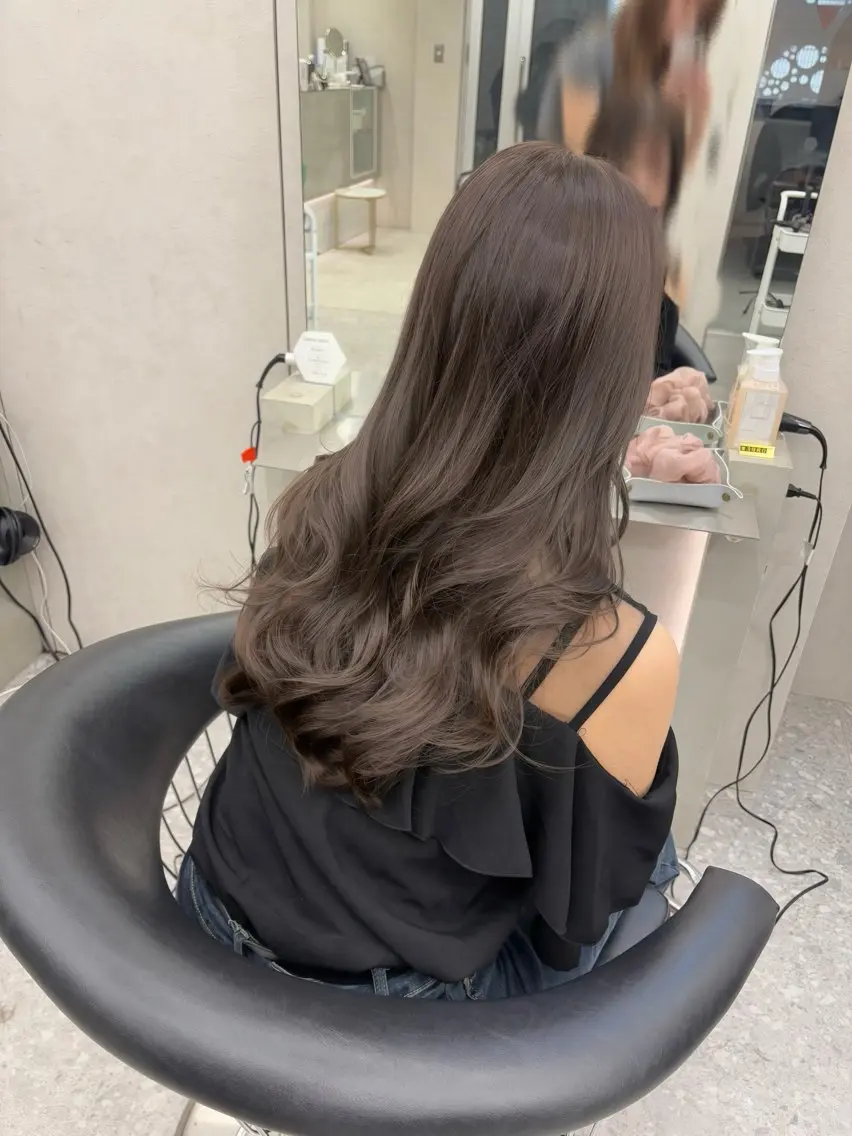 ミディアム カラー ヘアアレンジ ヘアカラー fumika🎀 ベージュのヘアスタイル