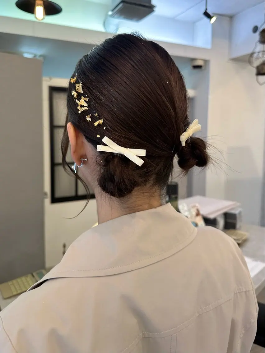 ヘアアレンジ ヘアセット sato ayaka ｜透明感カラー🫧のヘアスタイル