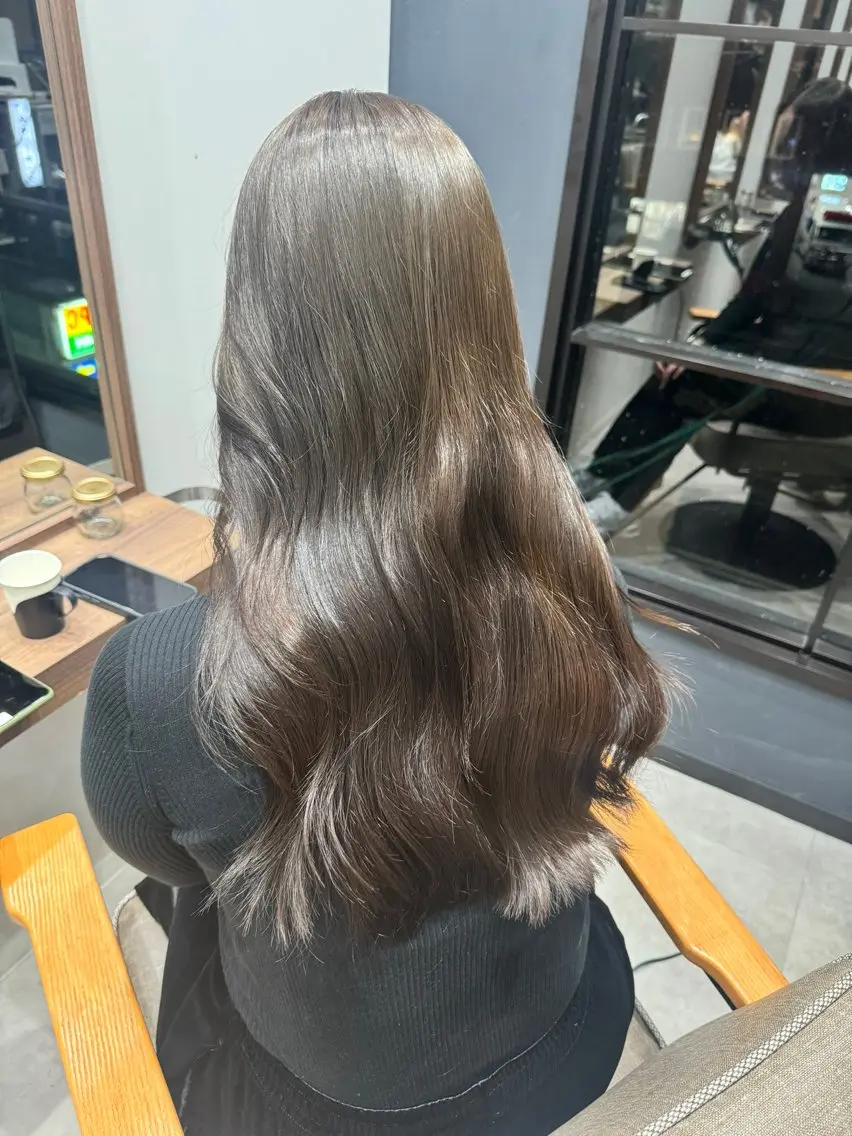 ロング カット ヘアカラー トリートメント 難波 茜のヘアスタイル