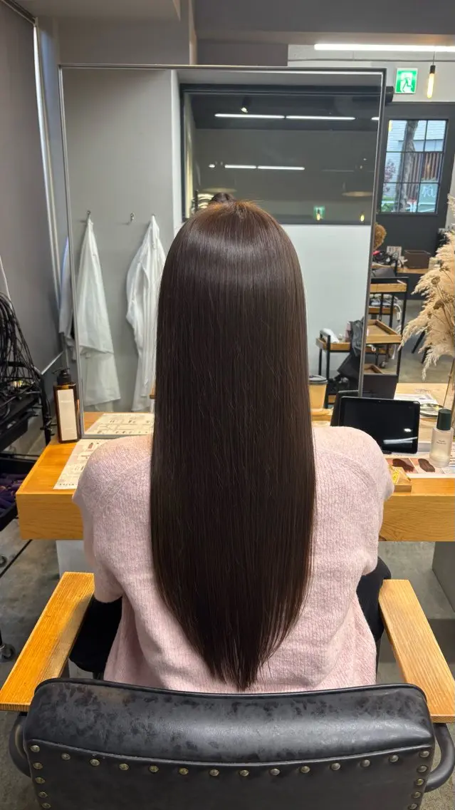カット ROCCOeast AKARIのヘアスタイル