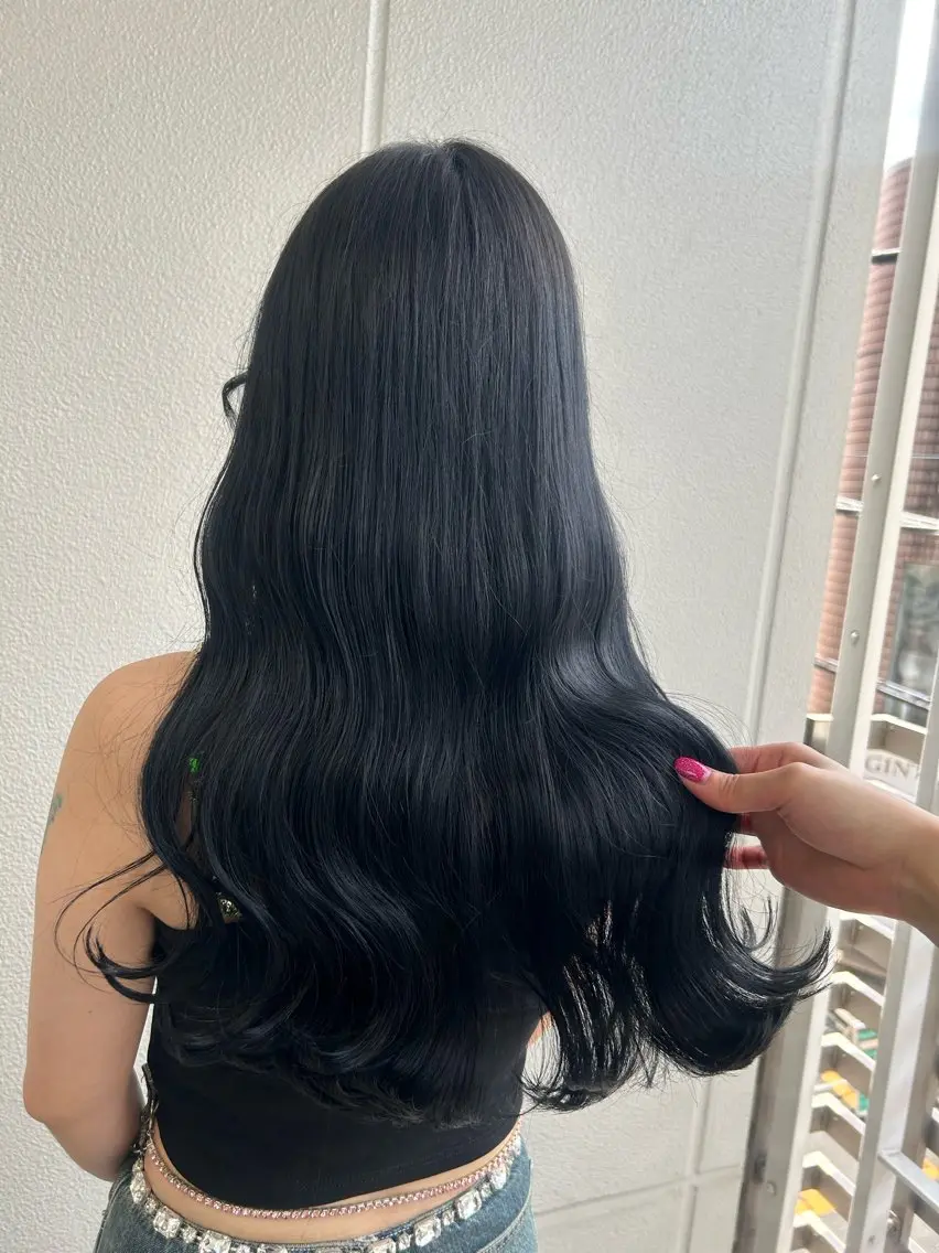 ロング カラー ヘアアレンジ 黒髪 ダークグレー グレーブラック 《暖色/韓国hair 》🇰🇷桑原ユキネのヘアスタイル