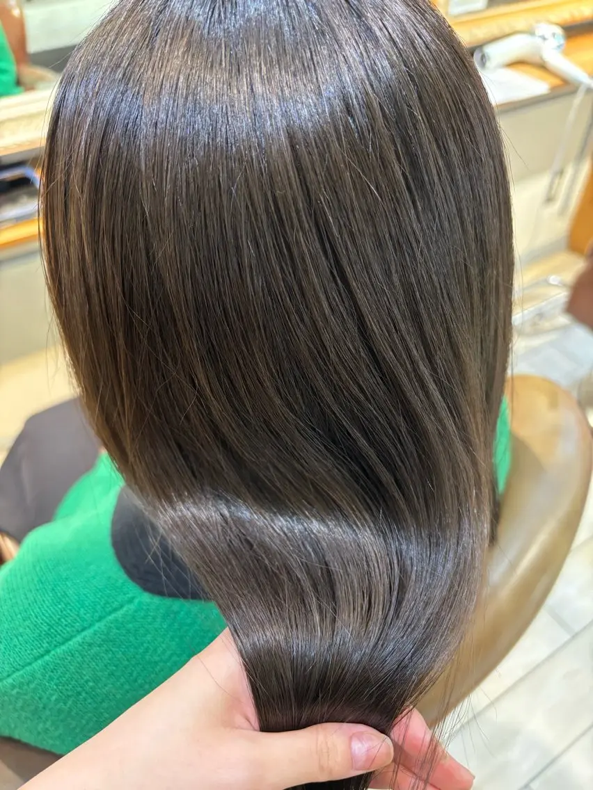 セミロング カラー 古屋 澪　艶髪カラー✨のヘアスタイル