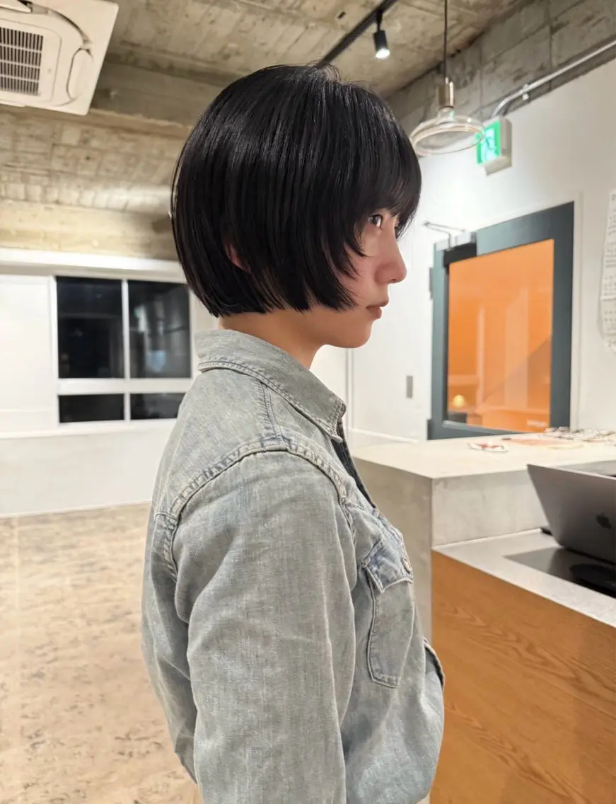 ショート カット 小平 寧々のヘアスタイル