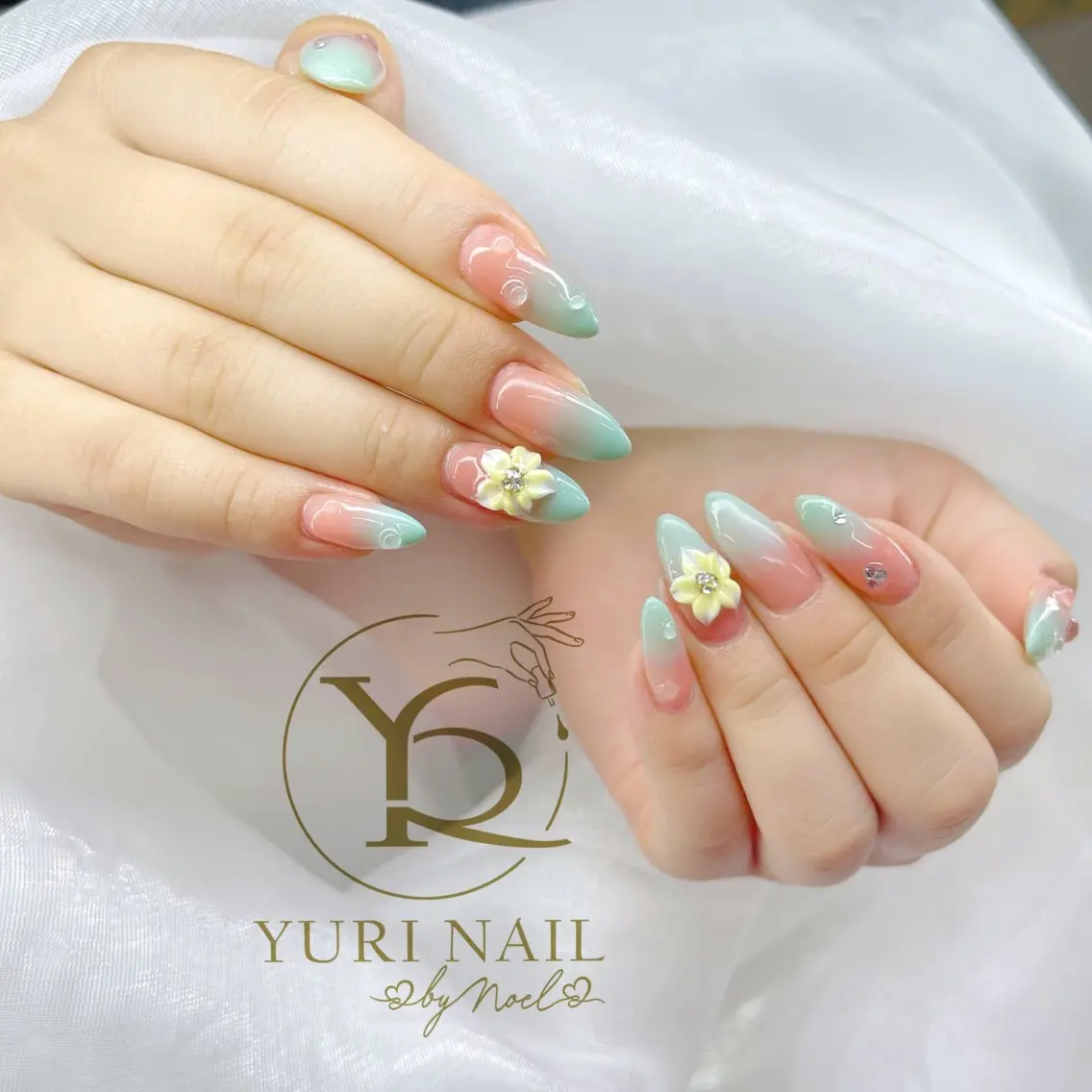 ネイル チークネイル フットネイル フレンチネイル グラデーション キラキラネイル ハンドネイル フットネイル ハンドケア YURI Nail Funabashiのネイルデザイン