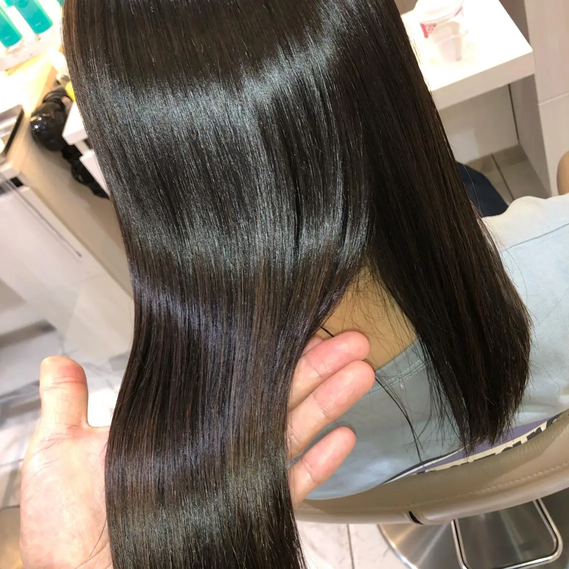 セミロング パーマ 髪質改善 縮毛矯正 ストレートパーマ 安井　昴 💫ブリーチ縮毛矯正のヘアスタイル