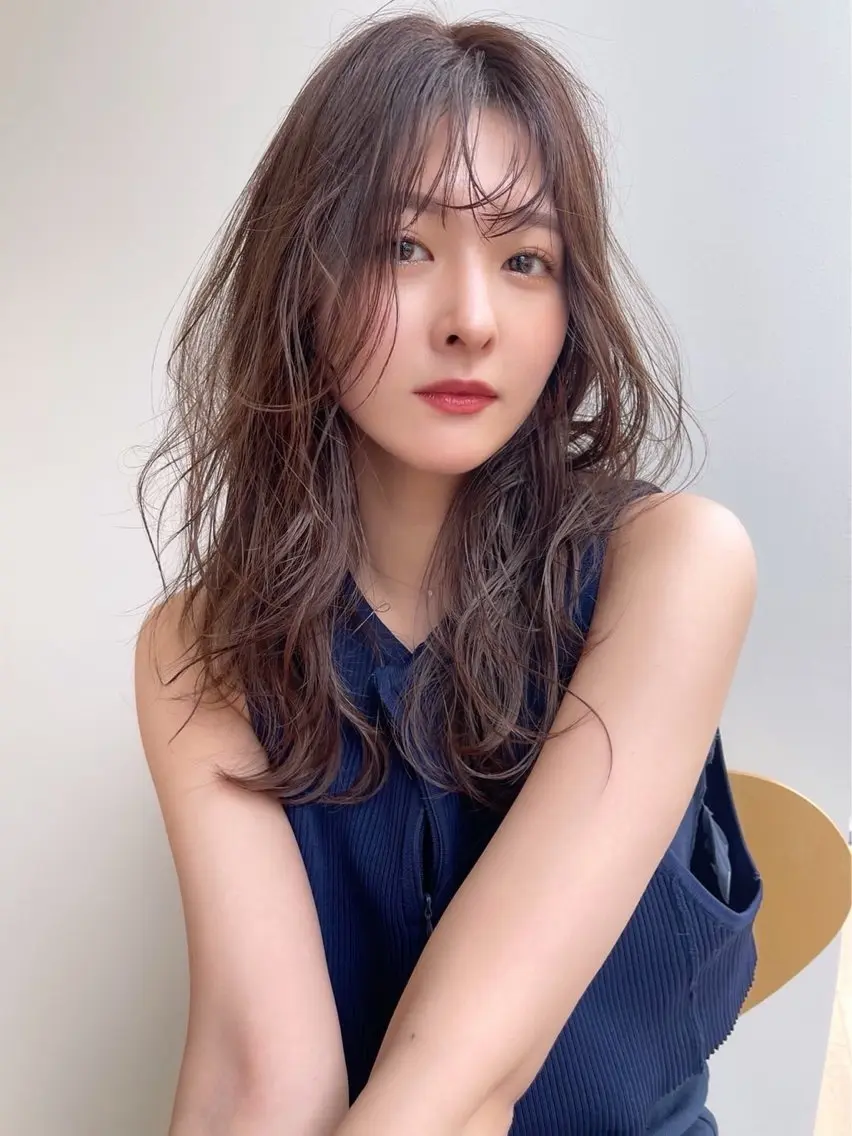セミロング カラー レイヤーカット カット ヘアカラー トリートメント AiM 大名　似合わせカットのヘアスタイル