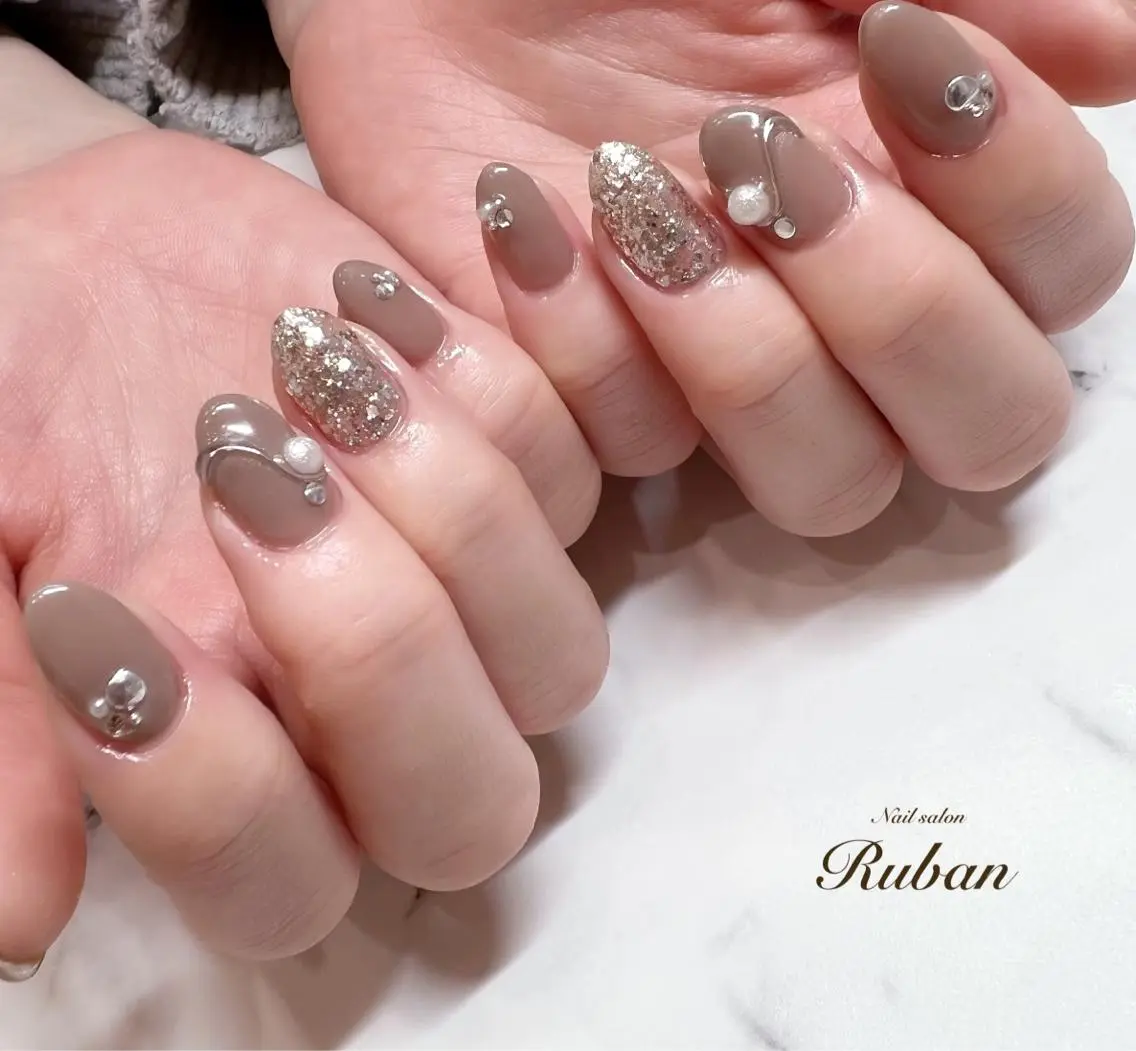 ネイル 成人式 卒業式 ミラーネイル ニュアンスネイル Nail salon Rubanのネイルデザイン