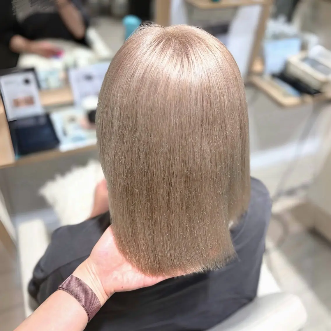 ミディアム カラー ベージュカラー ヘアカラー KONATSU カットモデル募集中のヘアスタイル