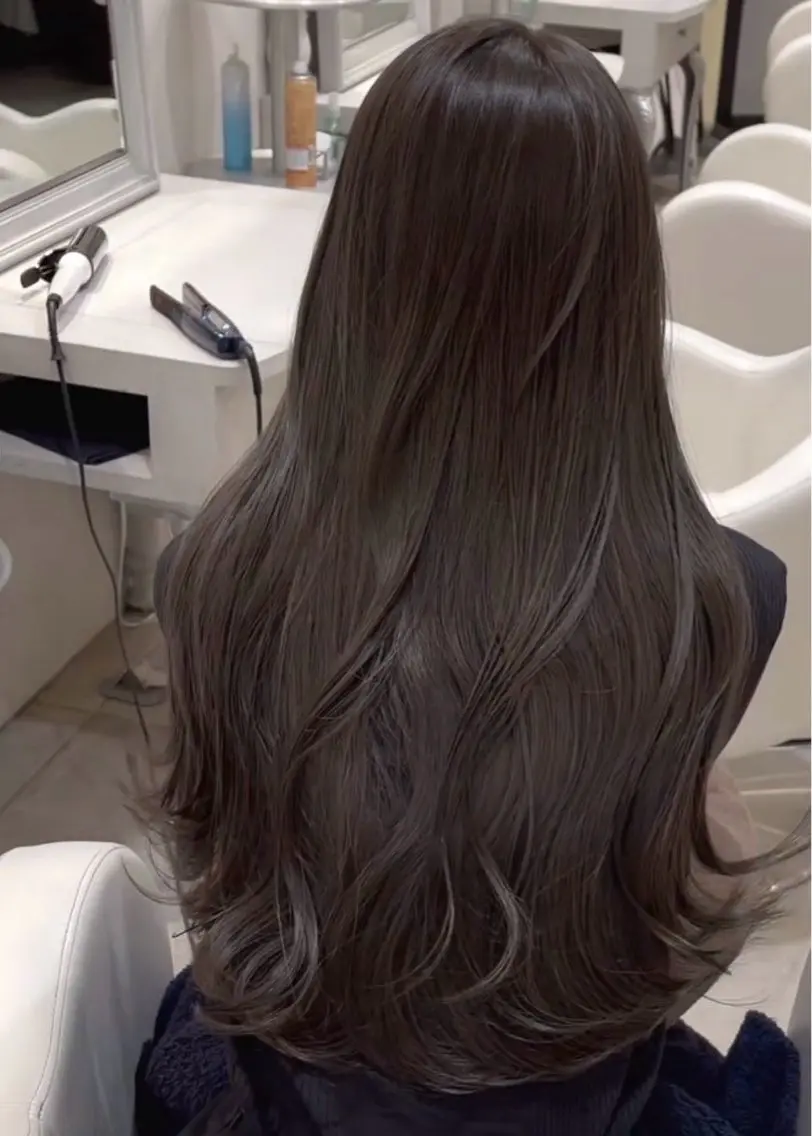 ロング ヘアカラー 艶カラー🧴柳井 太壱のヘアスタイル