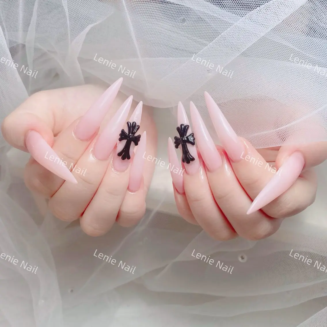 ネイル チークネイル 長さ出し フラッシュネイル フレンチネイル グラデーション ハンドネイル Lenie Nail Salonのネイルデザイン