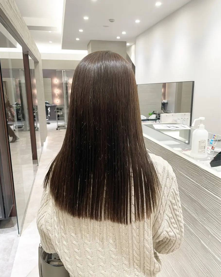 ロング 縮毛矯正 🤍tomoka 🤍のヘアスタイル