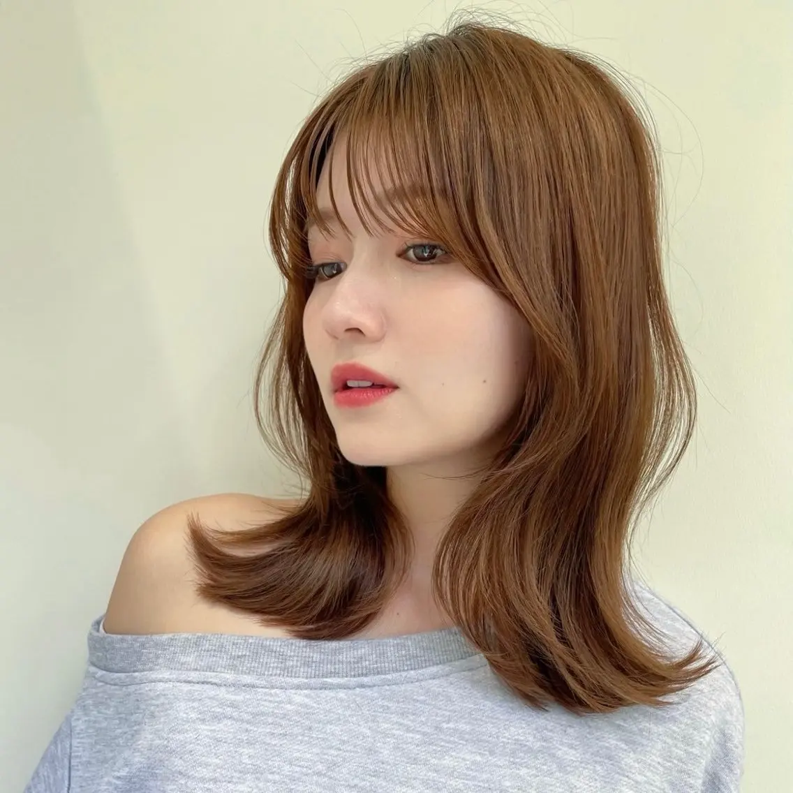 ミディアム カラー ヘアアレンジ ヘアカラー 内大久保 列夏のヘアスタイル