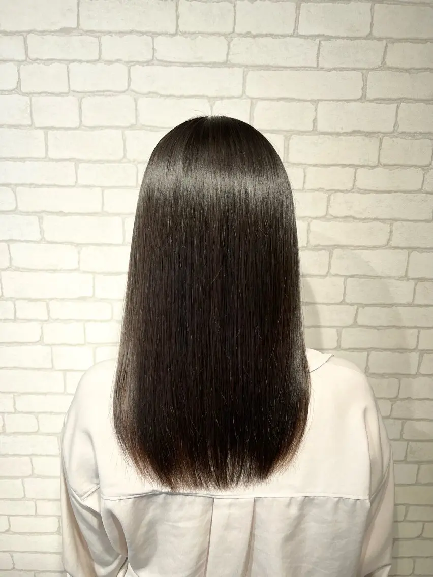 セミロング カラー 縮毛矯正 奈良村 圭吾のヘアスタイル