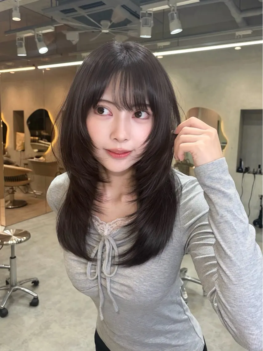 ミディアム カット トリートメント 韓国レイヤー 🤎🦋Harisのヘアスタイル