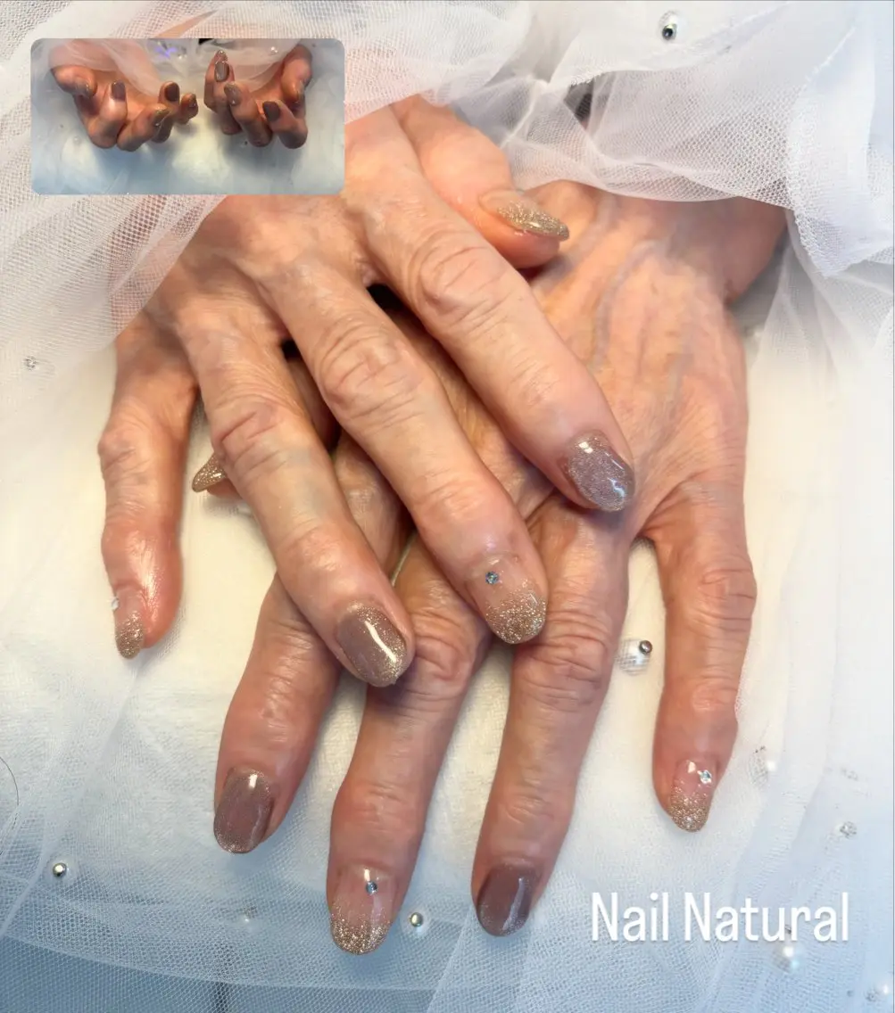 ネイル フラッシュネイル フットネイル フレンチネイル ジェルネイル ガラスフレンチ ハンドネイル Nail salon Natulalのネイルデザイン
