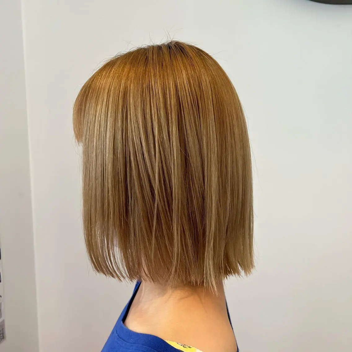 ミディアム カラー ブリーチ 抜きっぱなしブロンド LINKLINK Honokaのヘアスタイル