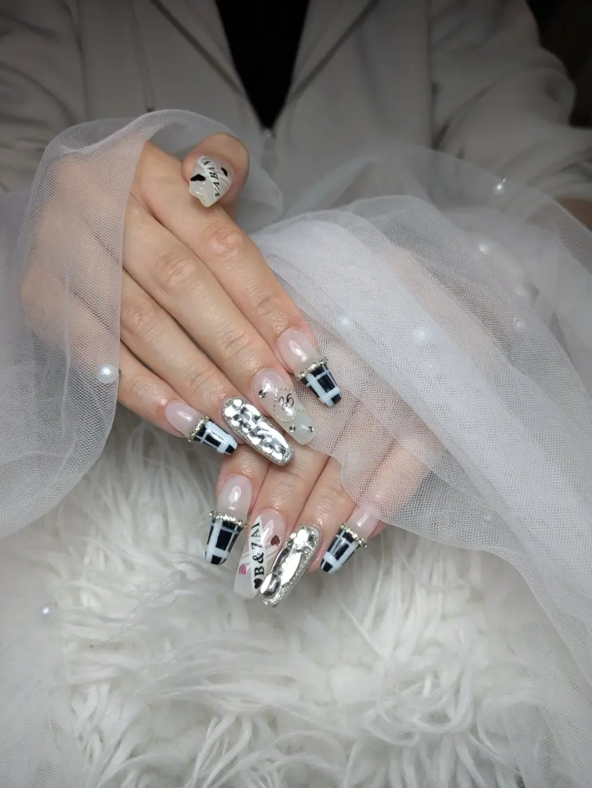 ネイル Queen Nail 柏店　クイーンネイルのネイルデザイン