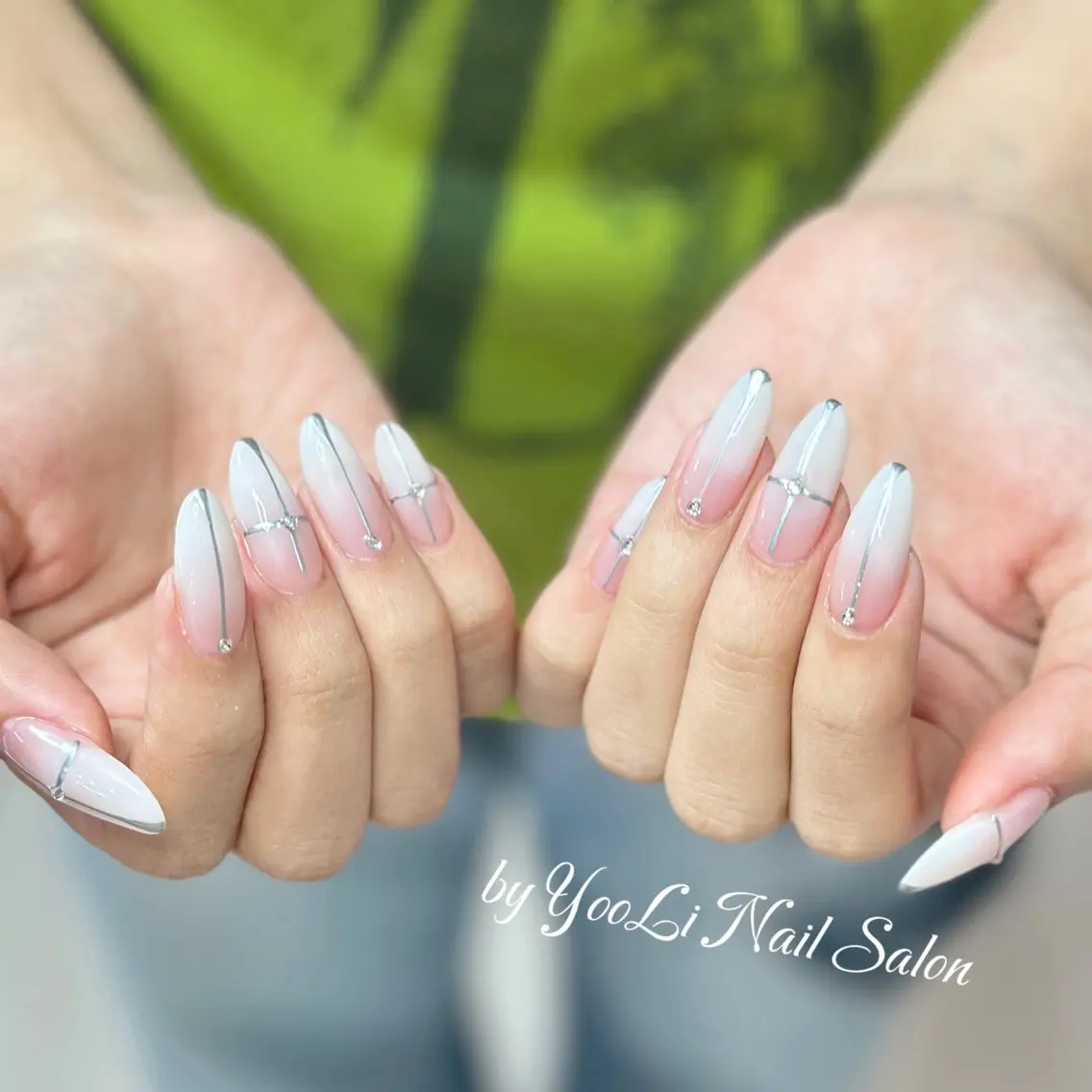 ネイル アートネイル オーロラネイル チークネイル フレンチネイル ガラスフレンチ 🎀YooLi Nail salonのネイルデザイン