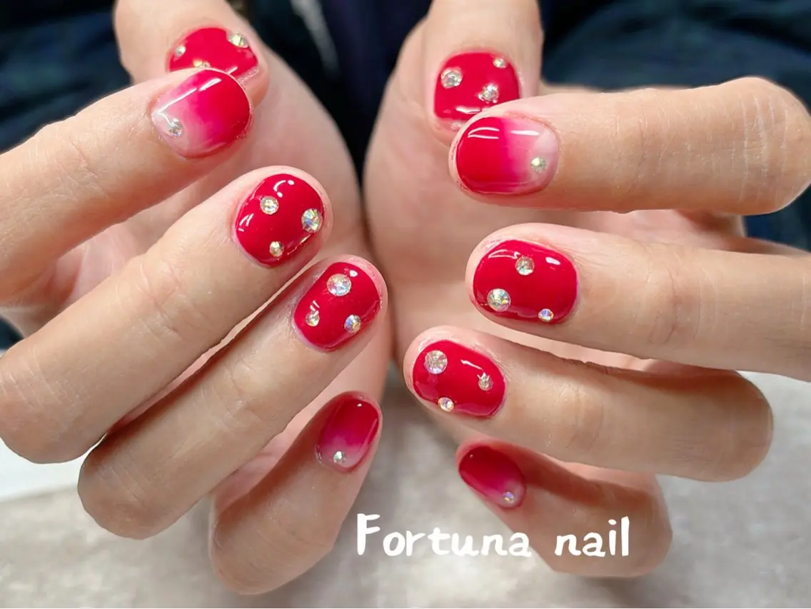 ネイル Nail •Head スパFortunaのネイルデザイン