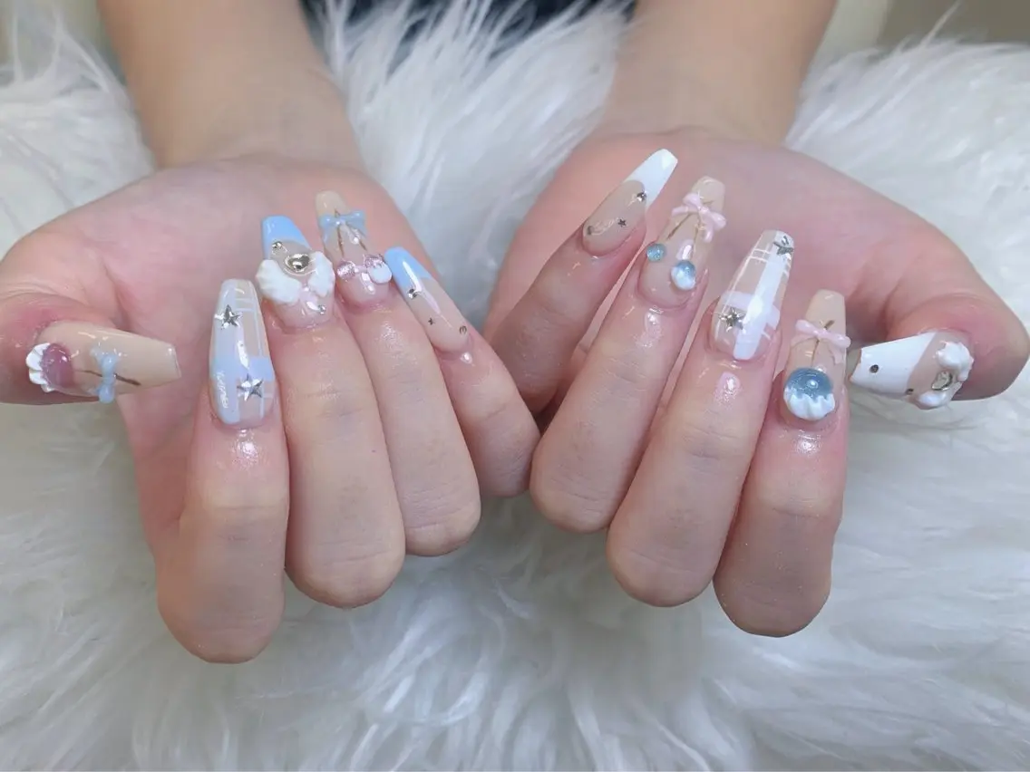 ネイル チークネイル 長さ出し フットネイル マグネットネイル 持ち込み ハンドネイル ANH NAIL ゴテゴテ専門店💎のネイルデザイン