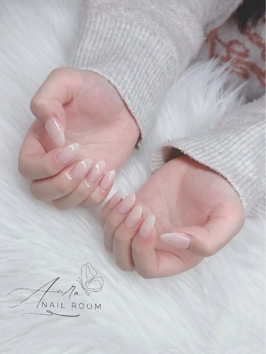 ネイル ワンカラーネイル ハンドネイル ハンドケア Aura Nail Roomのネイルデザイン
