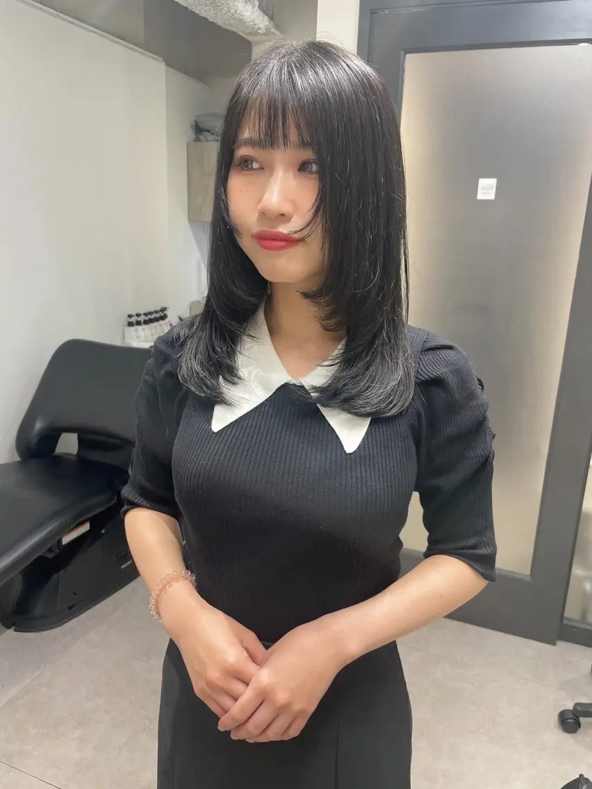 セミロング カット ヘアカラー 🌸インナーカラー 🌸藤井春華のヘアスタイル