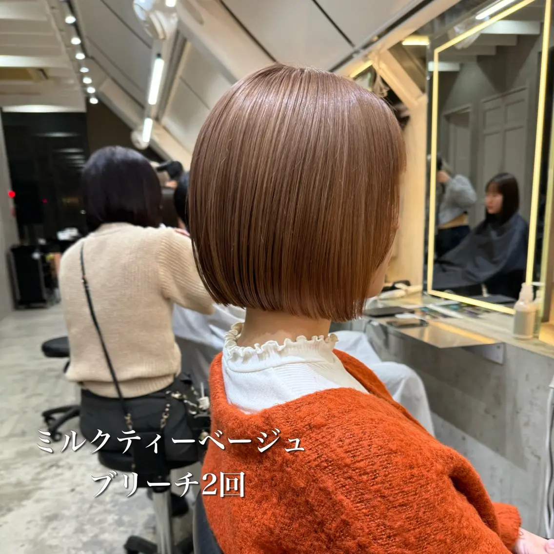 ショート カラー ベージュカラー ブリーチ ブラウンカラー ダブルカラー ミルクティーブラウン ヘアカラー トリートメント ブリーチ特化 梅田本多翔のヘアスタイル