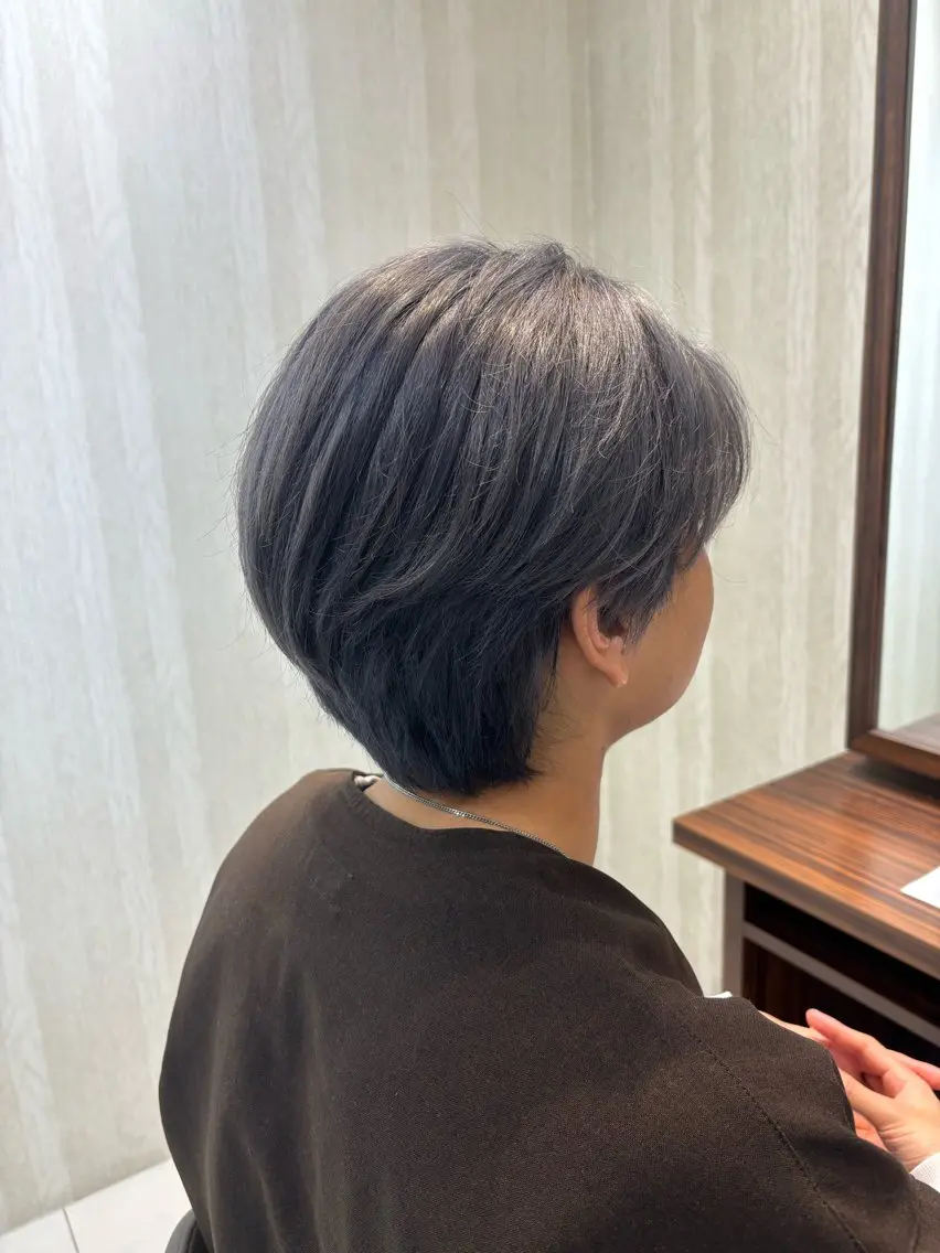 カラー メンズ EARTH三ツ境 舞夏のヘアスタイル