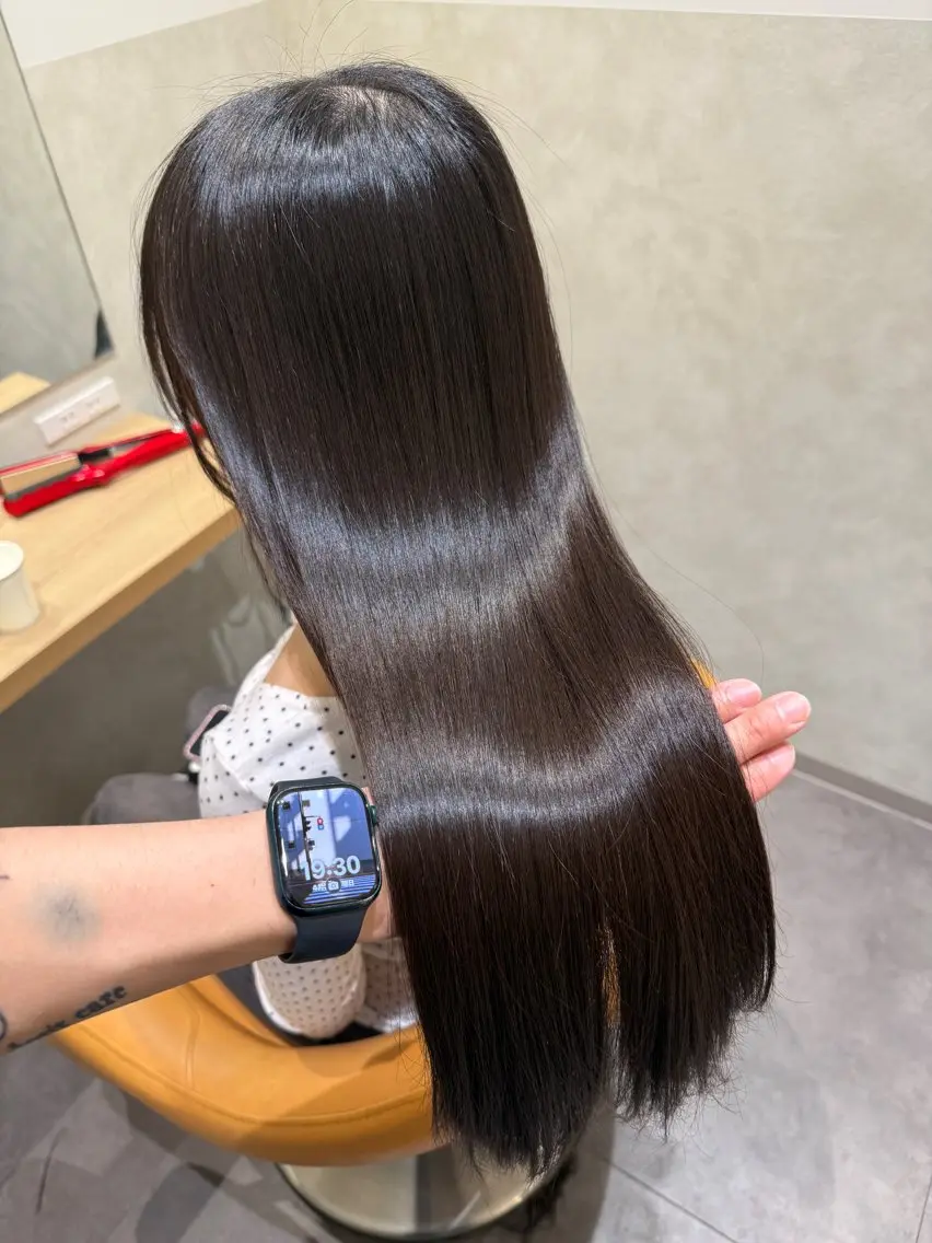 【カラーによるダメージ卒業🎓】ROA式ハリコシトリートメント&カラー🩷の写真