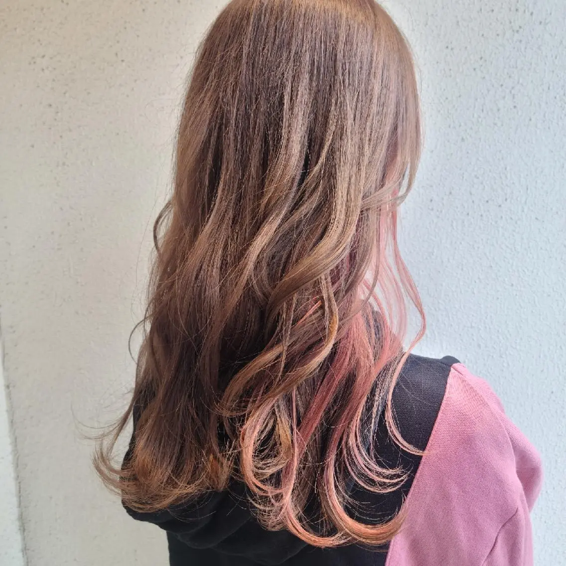 ロング カラー ブリーチ 赤松 摩美のヘアスタイル