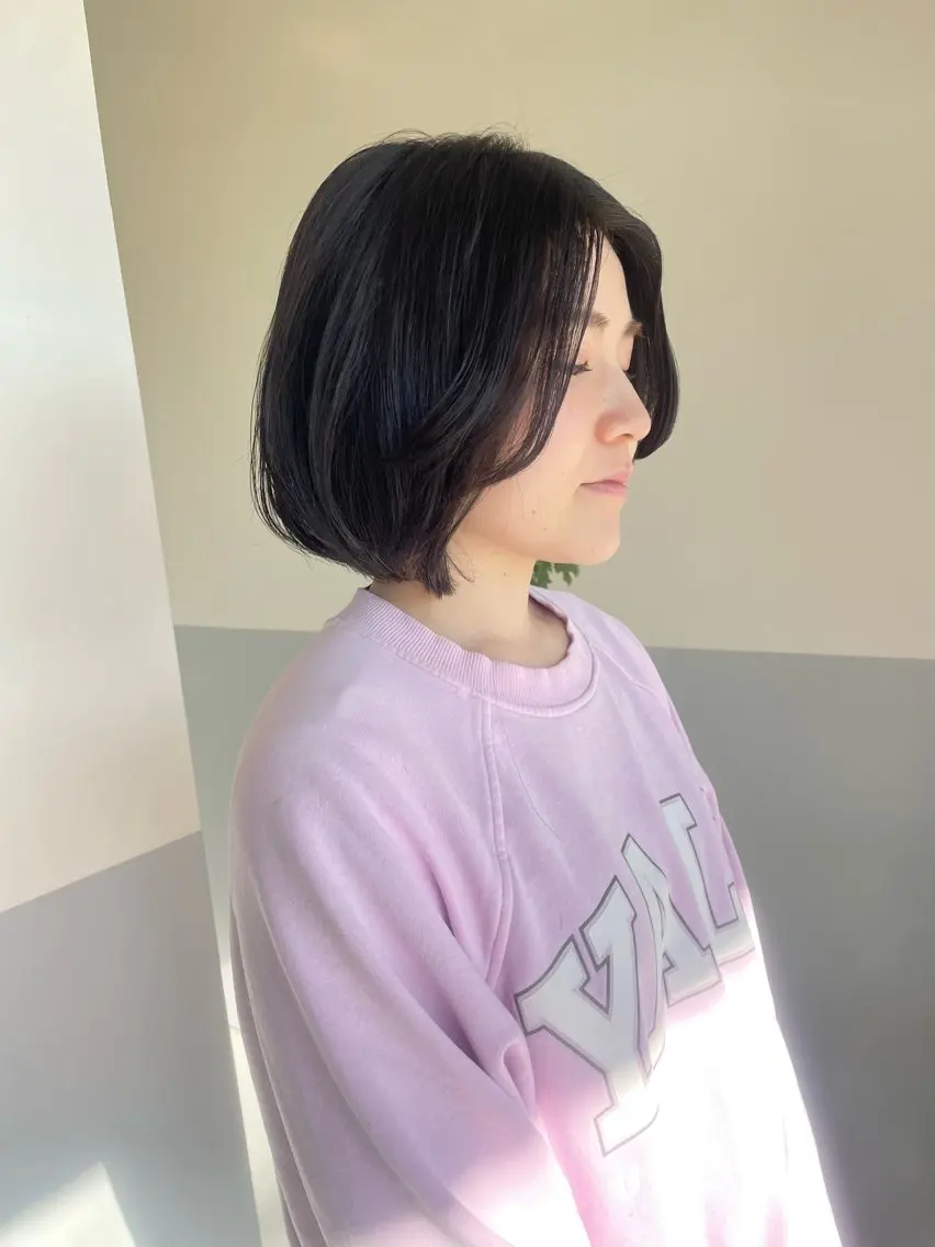 ミディアム ボブ レイヤーカット 小久保 里紗のヘアスタイル