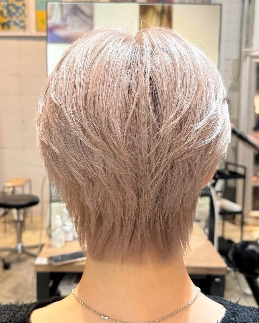 ショート カラー メンズ ヘアカラー ブリ—チ🌈カラ— 🌀パ—マ🌿ちえのヘアスタイル