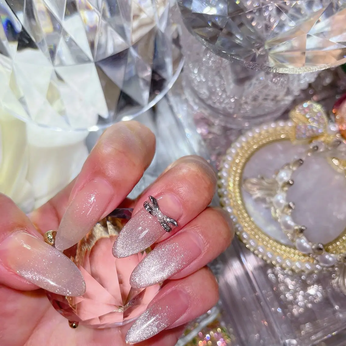 ネイル アートネイル オーロラネイル チークネイル 長さ出し フラッシュネイル misun_ nailのネイルデザイン